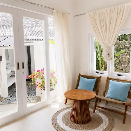 Chanteak Bali - White House 1